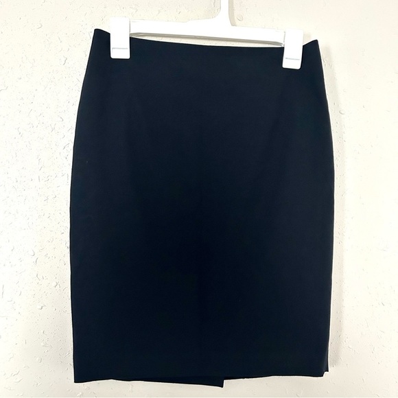 🦋 Ann Taylor Petite Black A-Line Mini Skirt 2P - Picture 1 of 6